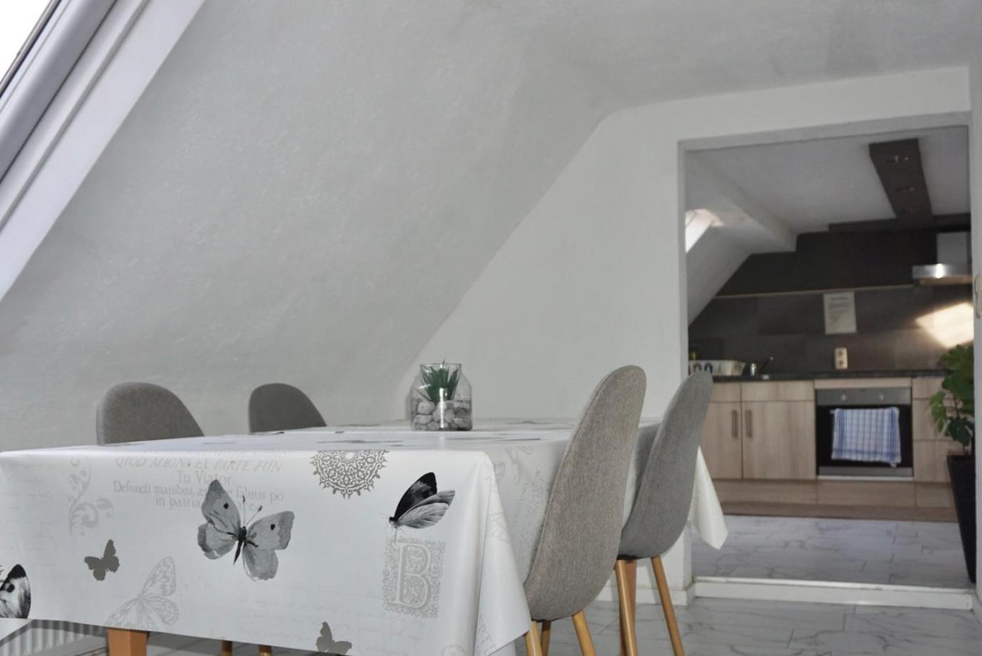 M & E Ferienwohnung バート・メルゲントハイム エクステリア 写真